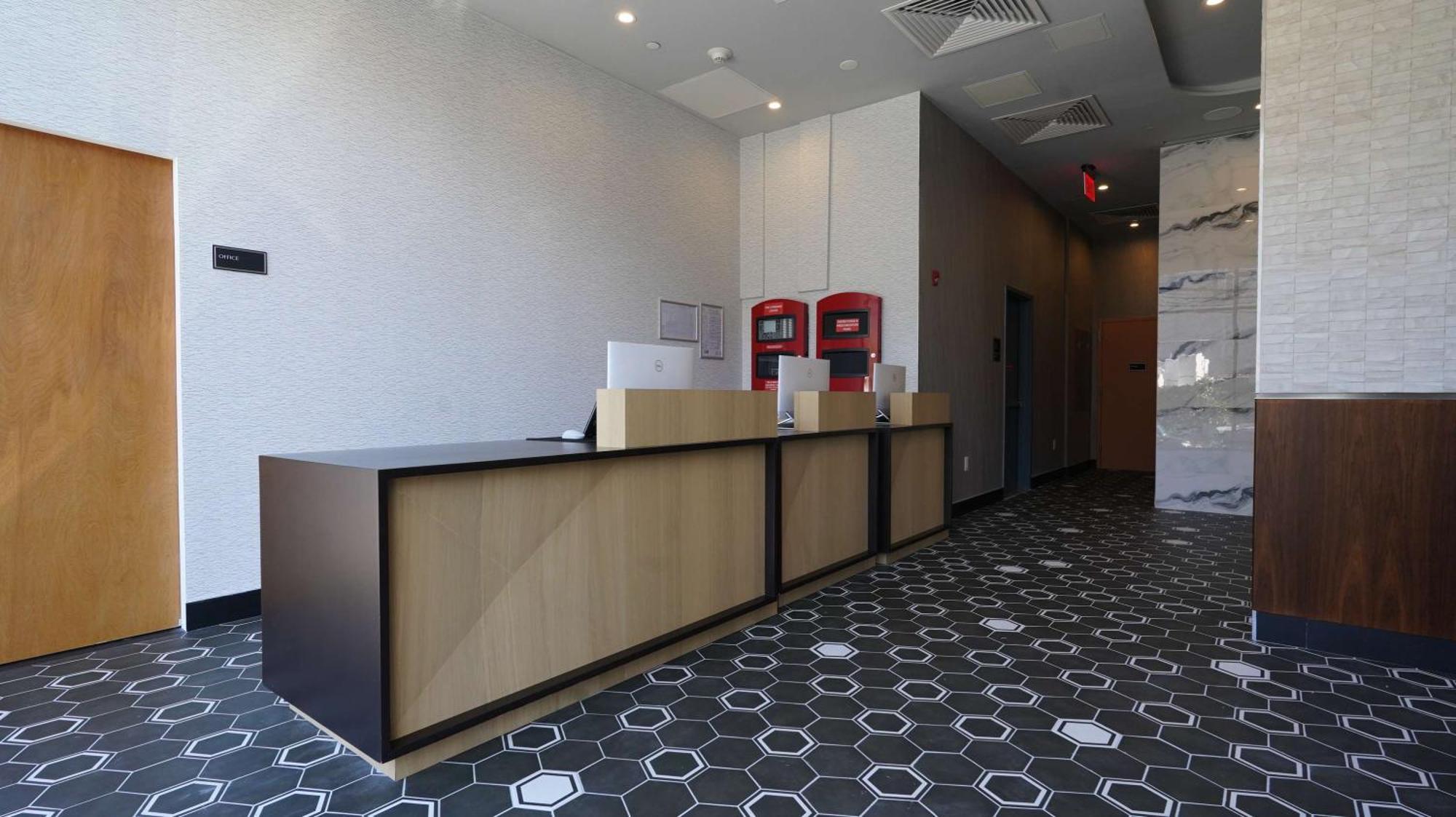 Doubletree By Hilton Long Island City, Ny นิวยอร์ก ภายนอก รูปภาพ