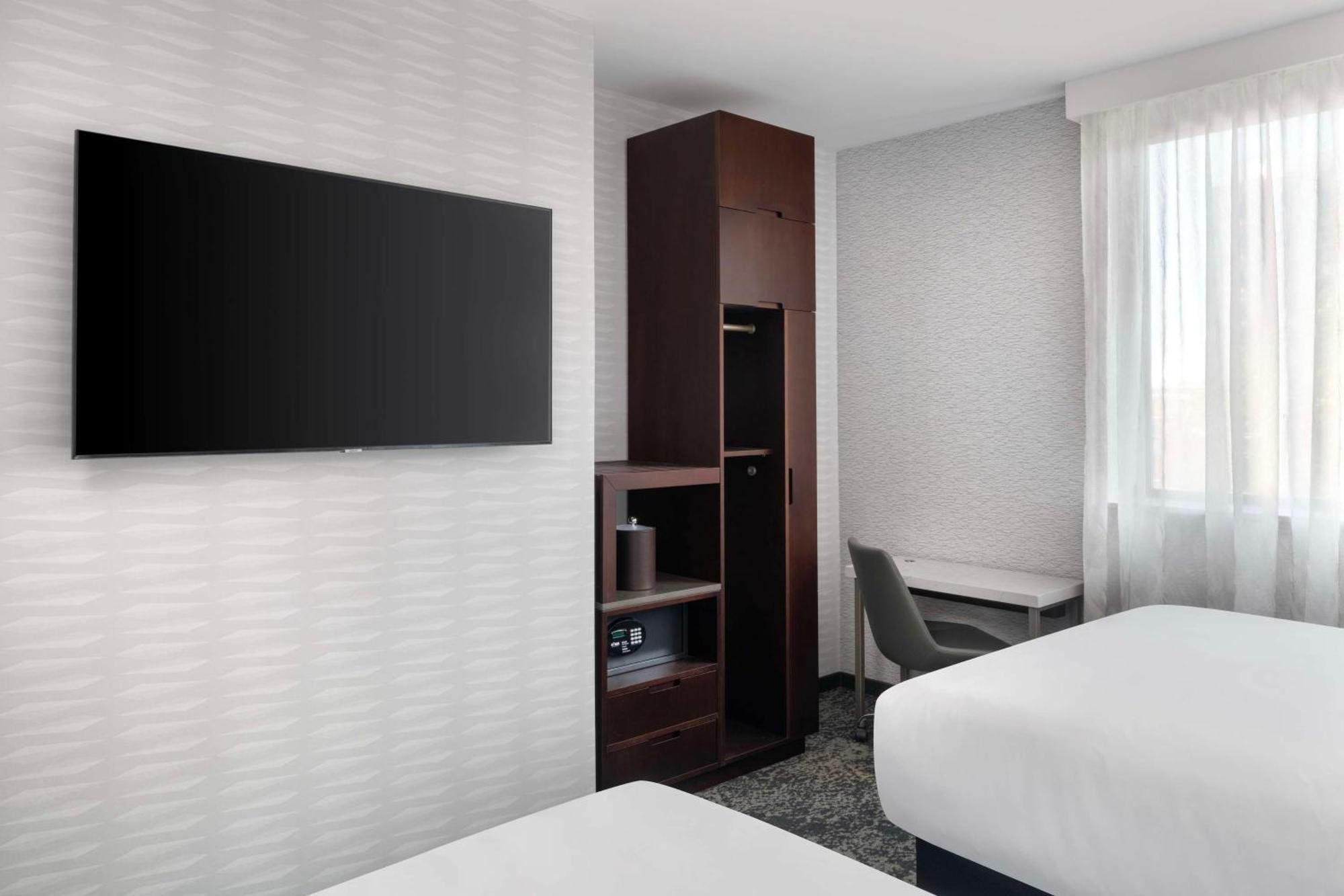 Doubletree By Hilton Long Island City, Ny นิวยอร์ก ภายนอก รูปภาพ